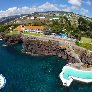 Albatroz & Yacht Club Hotel Santa Cruz (Madeira)
